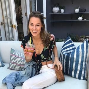 Meet your Posher, Emily